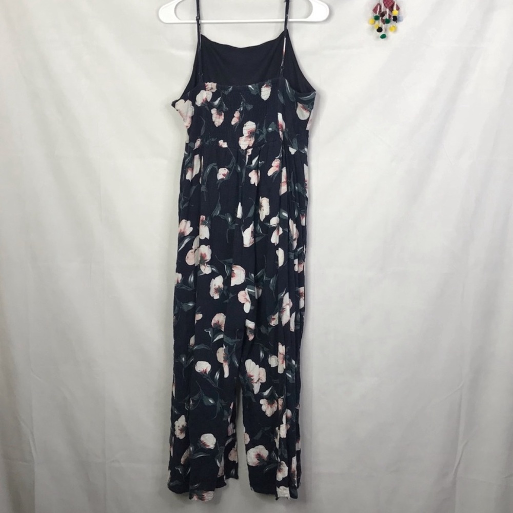 Romper - Picture 2 of 11